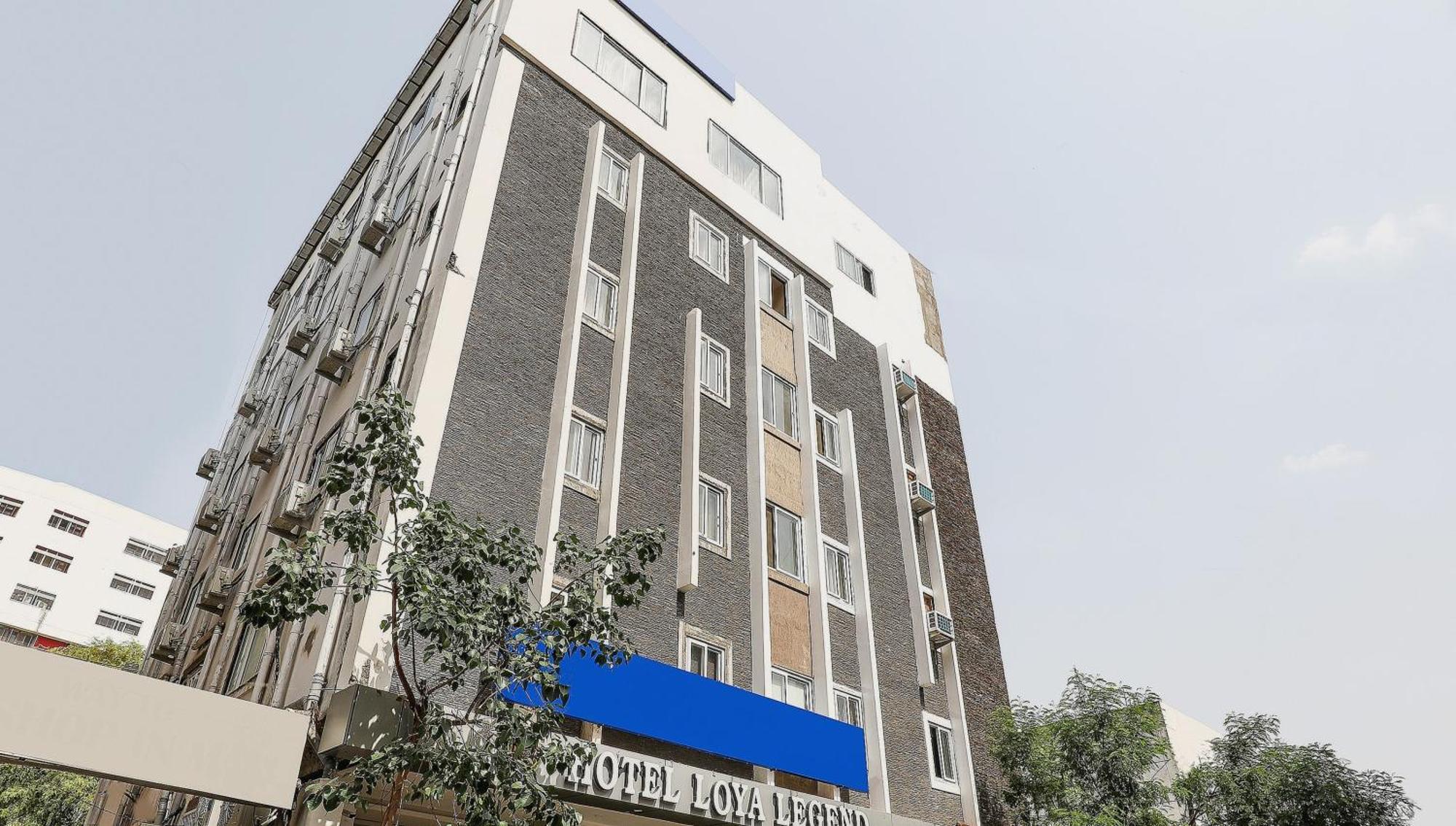 Capital O Sky Grand Hotel Hyderabad Exterior photo
